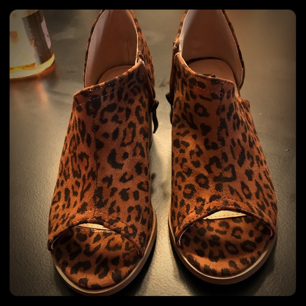 Brand New Leopard Peep Toe Heel Booties 5 1/2